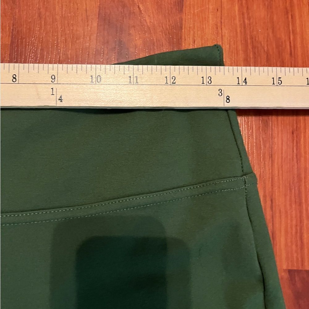 The Limited Green Thick Leggings. Size Small. — image 7 of 8